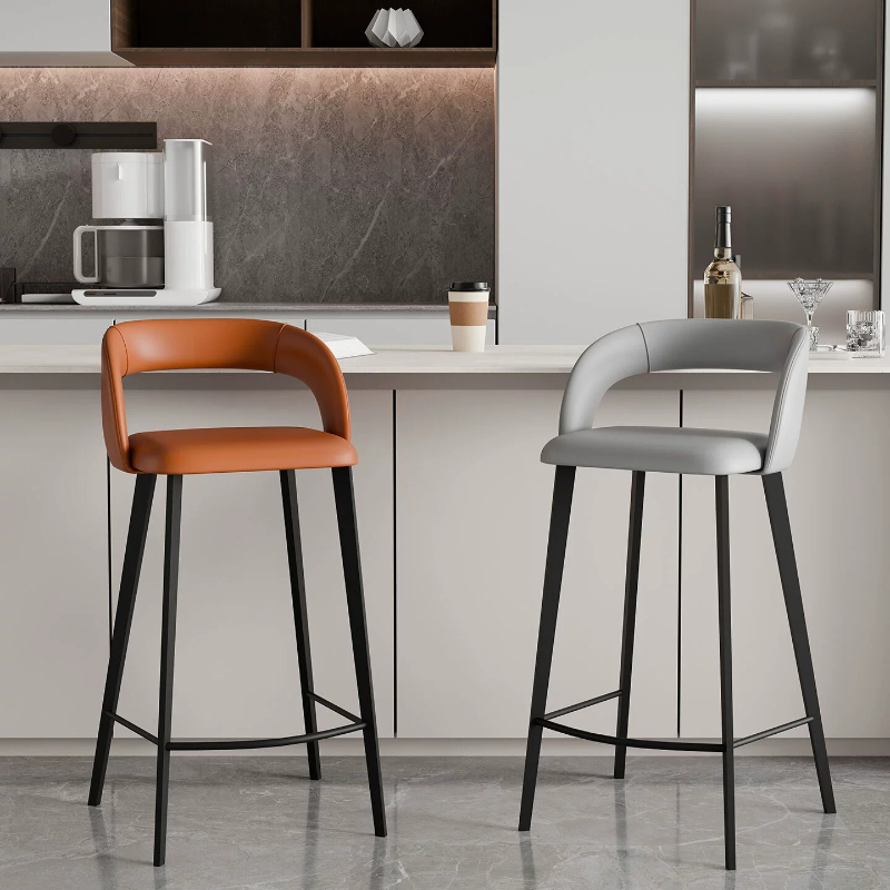 Commercial Kitchen Lighting Design - Sillas de Barra de Cuero Nappa